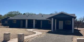 Beautiful 4 Bedroom 3 Bathroom house in Benson Heights less than 1 block from Benson Schools Gallery 1