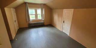 Duluth MN - 6 Bed - 2 Bath - Single Family Home Gallery 13