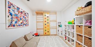 200 W Mashta Dr Gallery 10