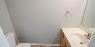 2 Bedroom Townhome off West Circle Drive Gallery 8
