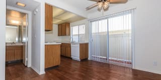 Ridgewood Village Apartment Homes Gallery 48
