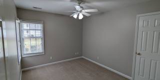 Room in 4 Bedroom House at 102 College Ave Gallery 15