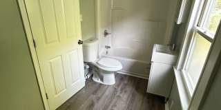 Beautiful Newly Renovated Home 3 BEDROOM 1 BATH, FENCED YARD, Bonus Space Gallery 9