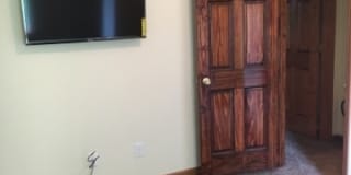 208 1/2 W Washington St - Unit A Gallery 13