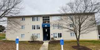 2 Bedroom, 1 Bath Condo Gallery 1