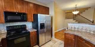 Stunning Townhouse in the desirable Watermark Gallery 7