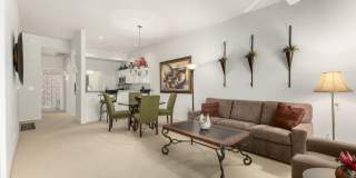 STUNNING Furnished OASIS 2 bed/2 bath Condo in McCormick Ranch Gallery 3