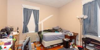 Packards Corner Apt w Large Rooms and Ht/HW Inc!  Perfect for BU students Gallery 5