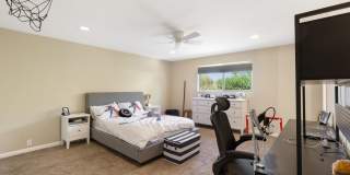 Amazing Scottsdale Luxury home! 5 bedrooms 4 baths! Gallery 28