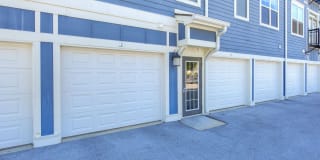 Linden Square Gallery 14