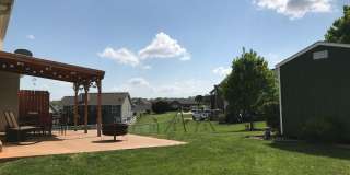 449 Poplar Street Gallery 29
