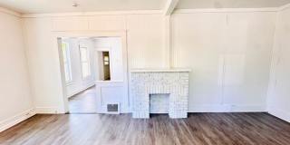 Charming 4-Bedroom Property in Prime Location Gallery 5