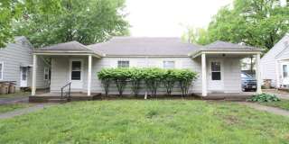 One Bedroom Duplex in North Kansas City Gallery 1