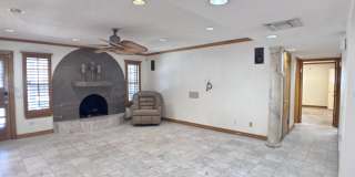 4719 Frankfort Avenue Gallery 18