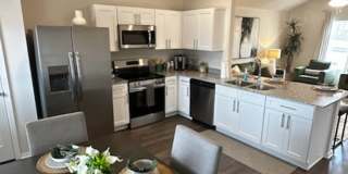 Newer 3-bedroom 2 bath home Gallery 4