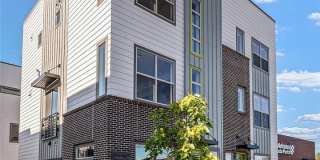 Beautiful Townhome in Southeast Denver Beautiful Townhome in Southeast Denver Gallery 1