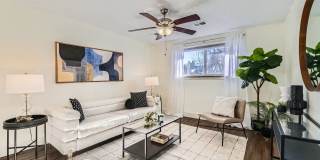 CHARMING 1 Bed 1 Bath Condo Near Downtown Louisville! Gallery 1