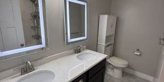 Gorgeous 6-bedroom, 4-bathroom with a large garage Salem Gallery 16