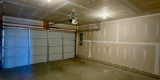Charming 3 Bedroom/2 Bathroom/2 Half Bath Townhome in Windsor Mill, MD! Gallery 15