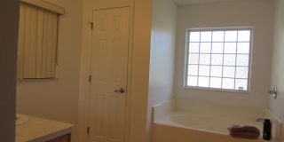 534 White Plains Avenue SW Gallery 15