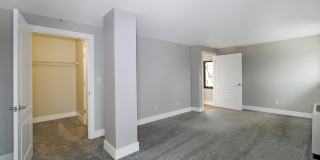 Lovell Square Gallery 7