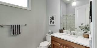 1417 W Chicago Avenue Gallery 15