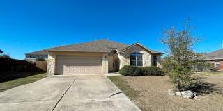 Spectacular move-in ready home in sought after Amberwood Subdivision! Gallery 1