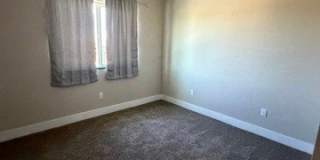 1341 E Arrowhead Street Gallery 13