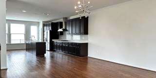 23451 EPPERSON Square Gallery 23