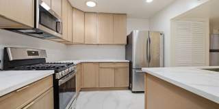 Brand new kitchen & laundry! Brand new kitchen & laundry! Gallery 1