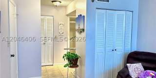 1300 Saint Charles Pl Gallery 4