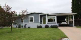 Updated 3 Bed Home with Vaulted Ceilings, Solar Panels & Large Corner Lot! Gallery 15