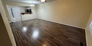 End Unit Townhome with Unfinished Basement Gallery 8