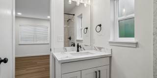 950 Maple Ave - B Gallery 21