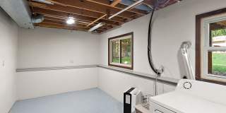 5445 Large Avenue Northeast Gallery 27
