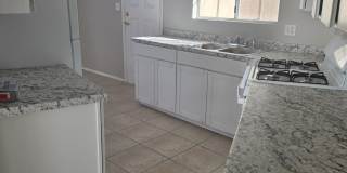 Beautiful 3bedroom/1 bath Home For Rent (HALF OFF 1ST MONTH RENT) Gallery 5