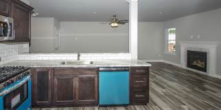 515 ELM Street Gallery 8