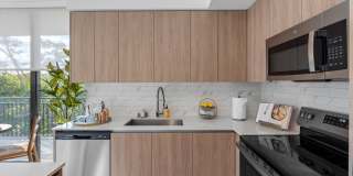 Arvella Arvella Gallery 106