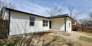 Beautifully Remodeled 3 Bed / 2 Bath Home with Large Backyard Gallery 4