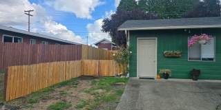 Room for rent with private entrance Gallery 1