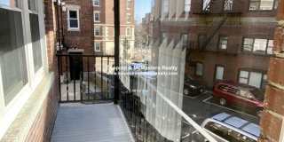 12 Short St. Gallery 5