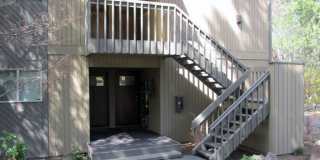 Fully Furnished 1 Bed 1 Bath NW Bend Gallery 1
