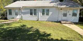 $525 - 1 bed 1 bath - Duplex *COMING SOON* Gallery 1