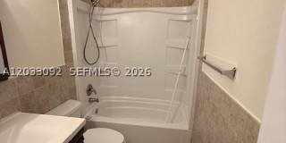 2856 Cambridge Ln Gallery 14