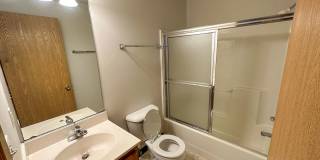 225 Hyland Gallery 19