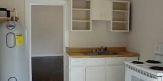 2BR/1BA Unit in Duplex - TOTAL ELECTRIC - Section 8 ok! Gallery 8