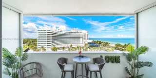 4391 Collins Ave Gallery 22