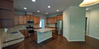 Stunning 7 Bedroom House with a Loft and Updated Kitchen in Harrisburg Gallery 3