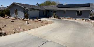 Lovely 3 Bedroom, 3 Bathroom Home with Solar Gallery 3