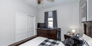 4 BEDROOM POOL & SOLAR HOME! Gallery 29